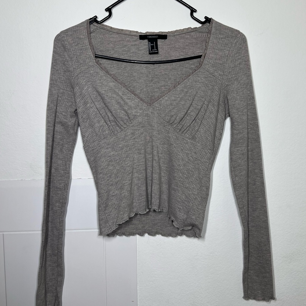 gray long sleeve slightly cropped